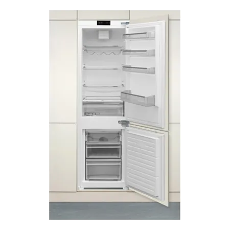 CDA CRI871 Integrated 70/30 combination fridge freezer