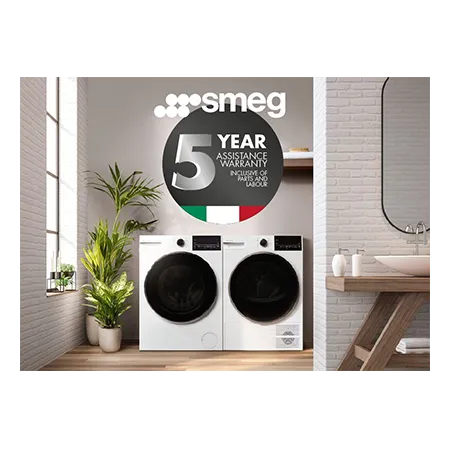 Smeg DNP83SEUK 8kg Freestanding Heat Pump Dryer